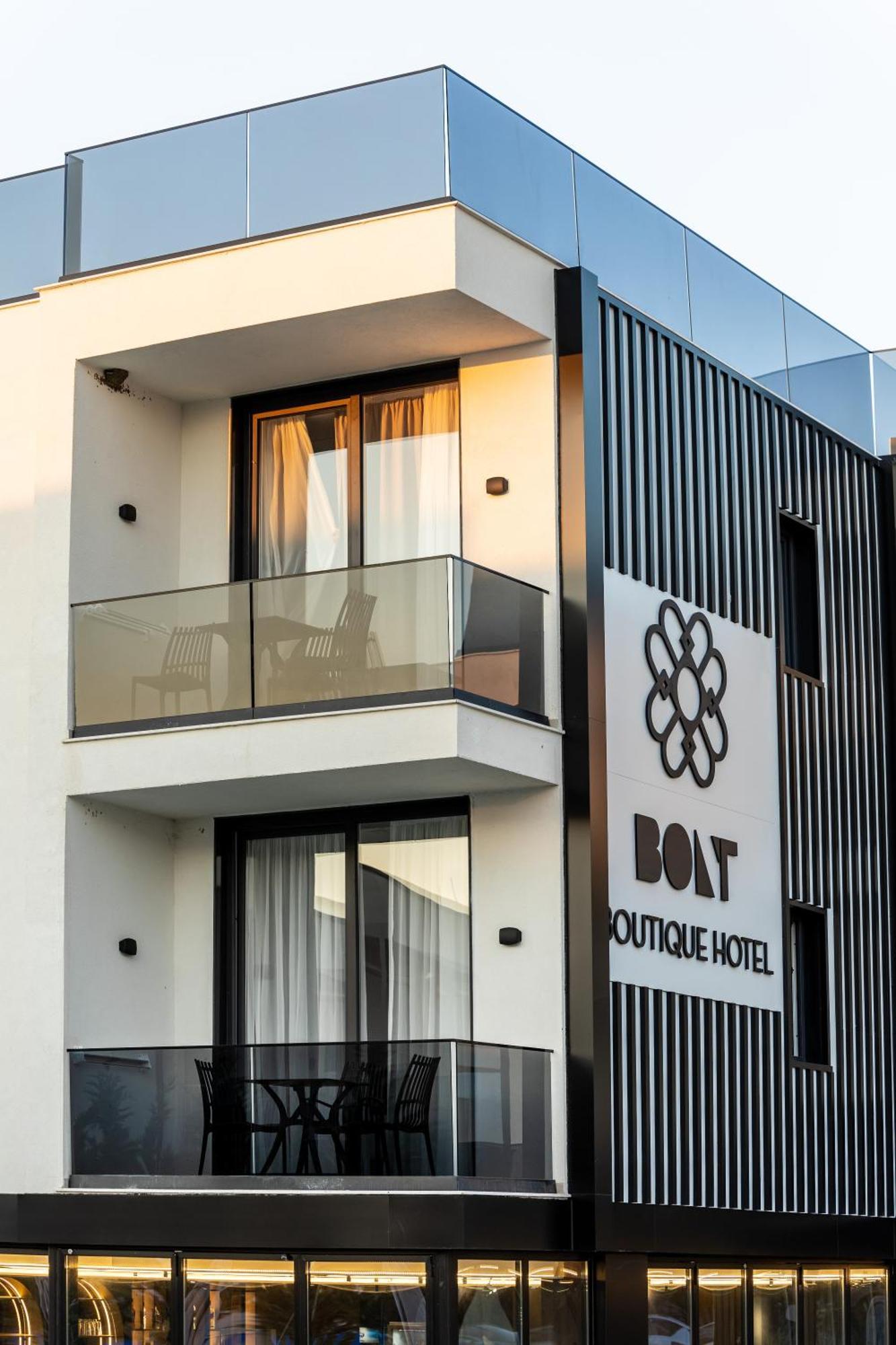 Bolt Boutique Hotel Lezhë Exterior foto