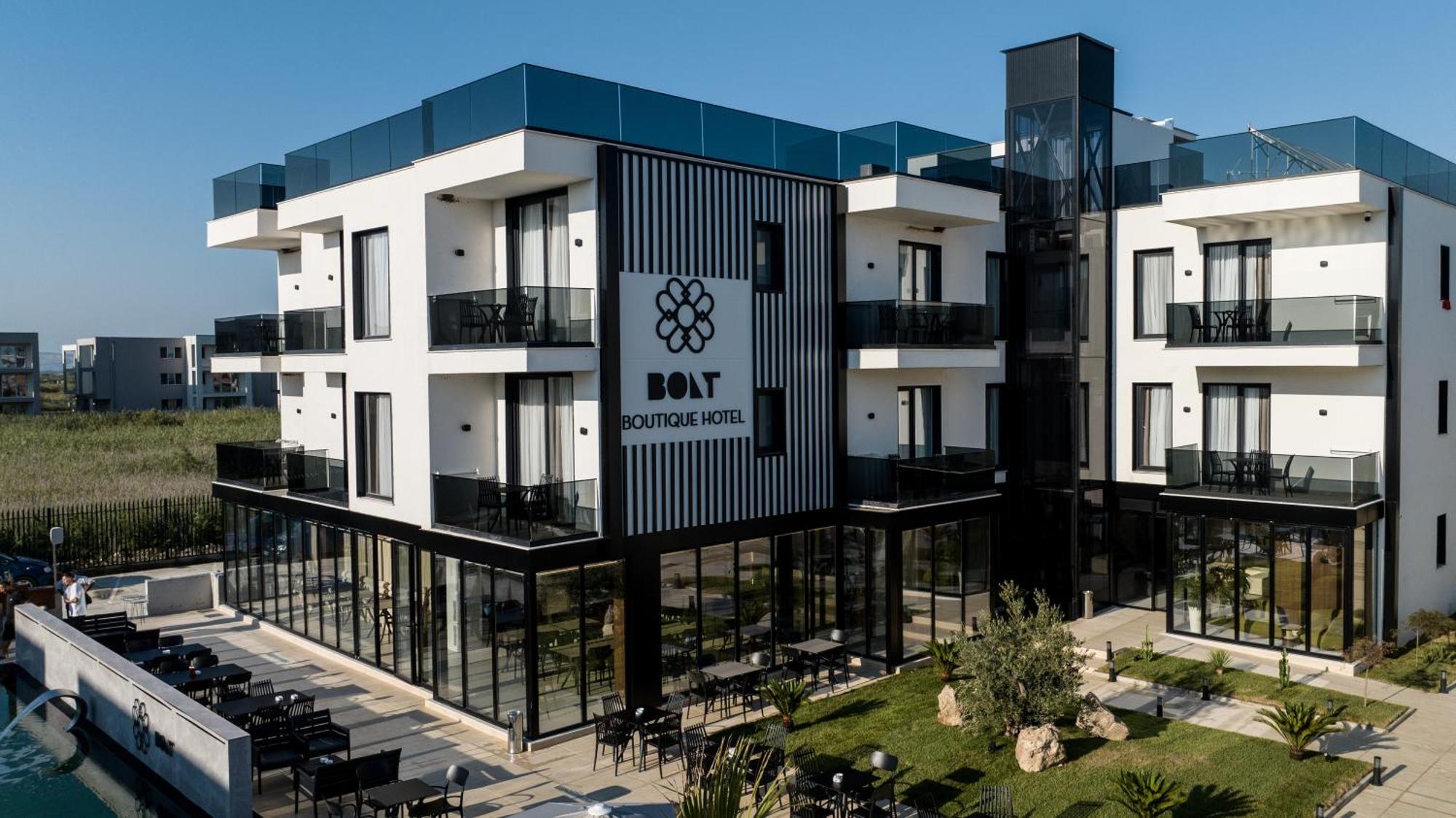 Bolt Boutique Hotel Lezhë Exterior foto
