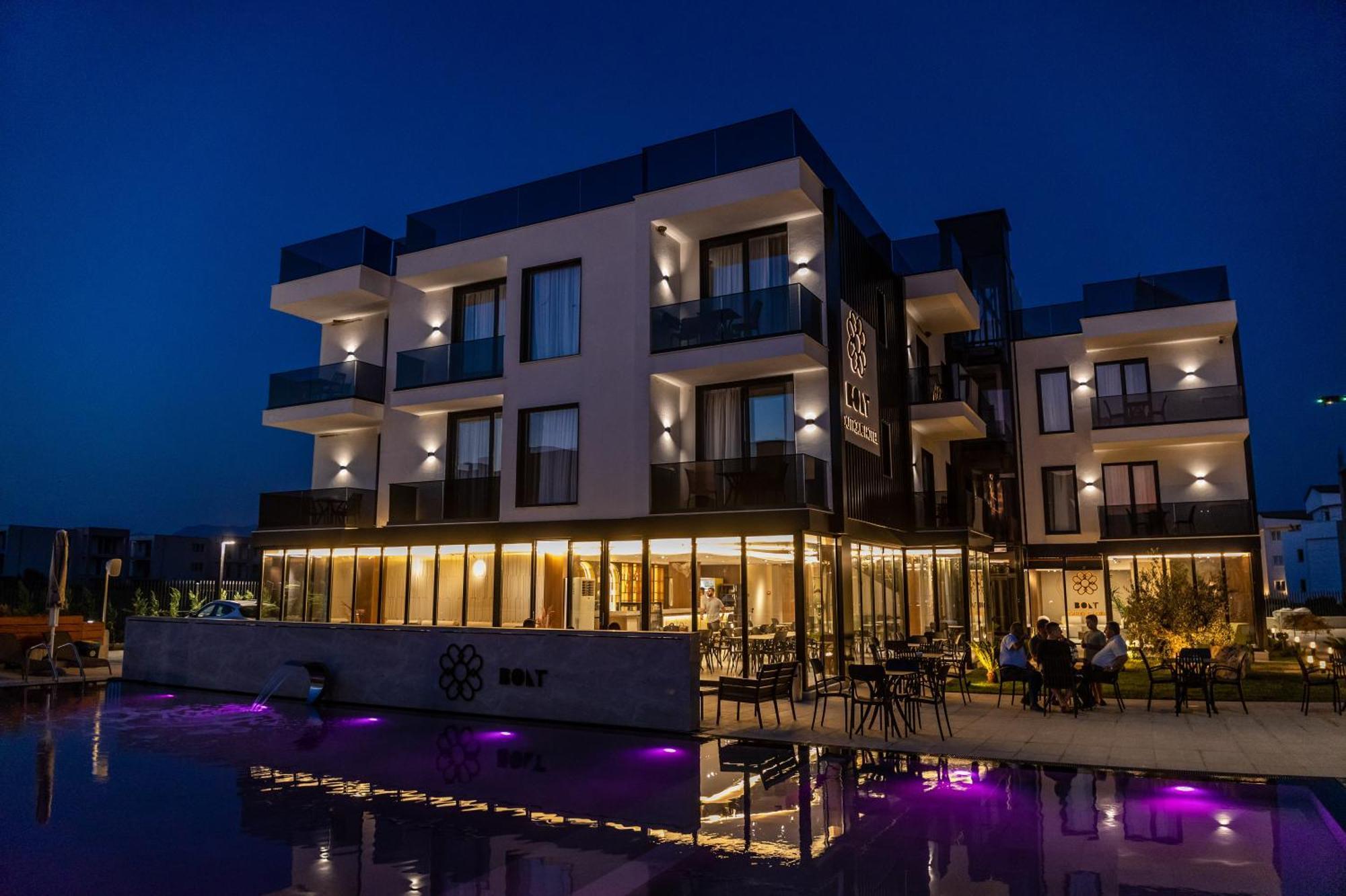 Bolt Boutique Hotel Lezhë Exterior foto