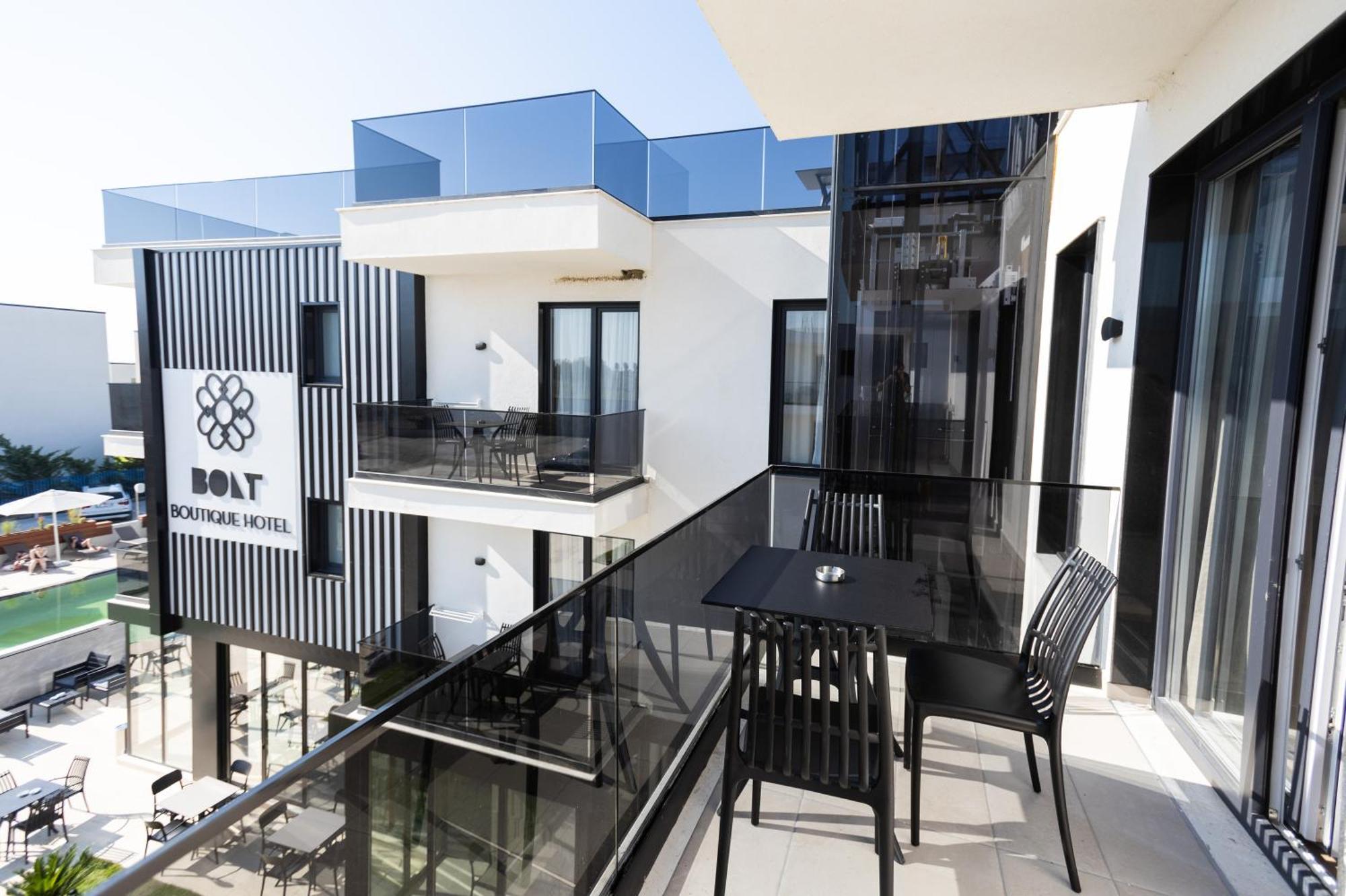 Bolt Boutique Hotel Lezhë Exterior foto